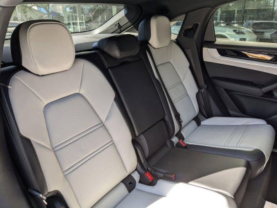 2025 Porsche Cayenne Coupe AWD