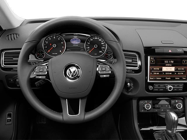 2014 Volkswagen Touareg 4dr 3.6L Sport